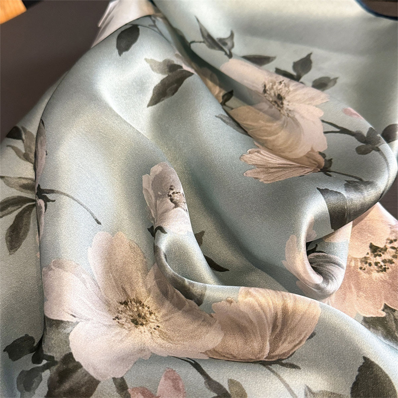100% Seide Schal Bandana Fraue – Silk Scarf Square Bewertung und Preis