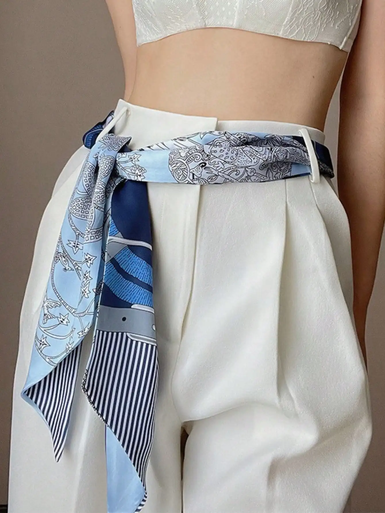 Lässiger quadratischer Schal a – Silk Scarf Square Bewertung und Preis